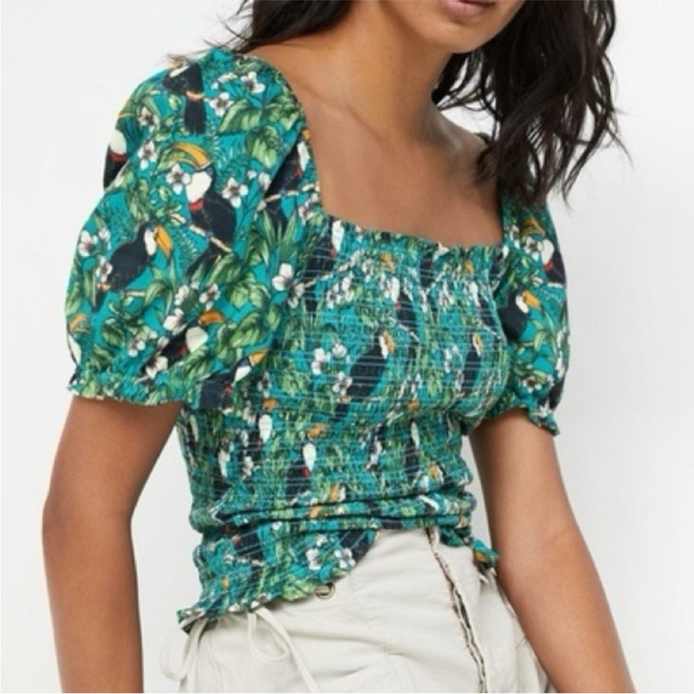 Anthropologie Dolan Women’s Toucan Print Smocked Puff Sleeve Top Size Large